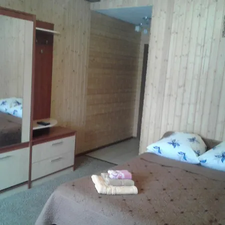Еко Садиба Крокус Lodge Yablunytsya